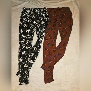 2 pairs of Lularoe leggings